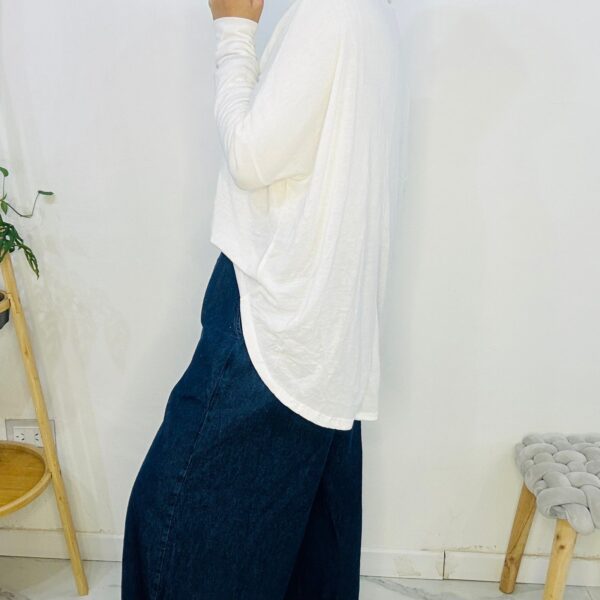 Sweater Malibu Blanco - Image 8