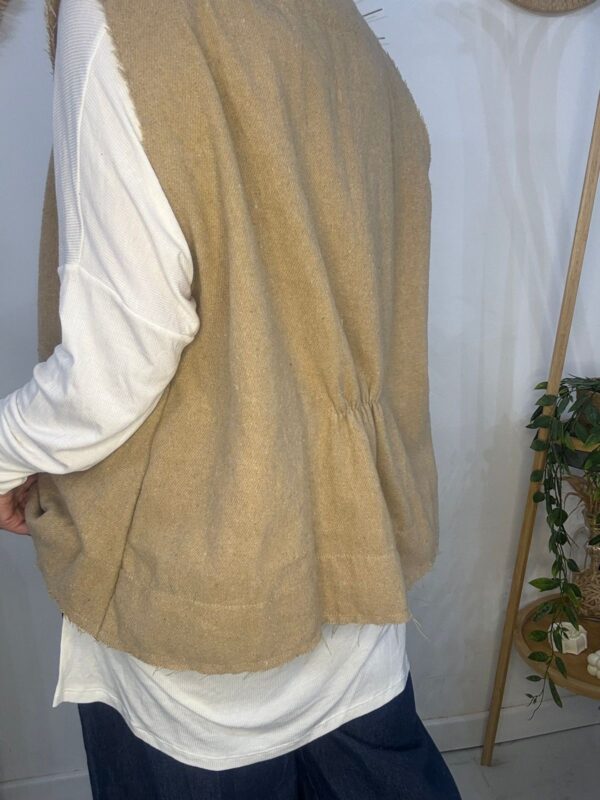 Chaleco Horizonte Beige - Image 9
