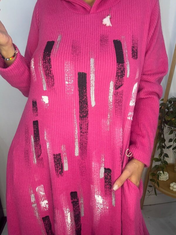 Vestido Amazona Pintado Fuscia DESING - Image 5