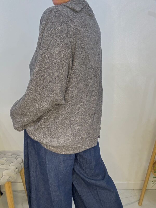 Sweater Antartida Gris - Image 8