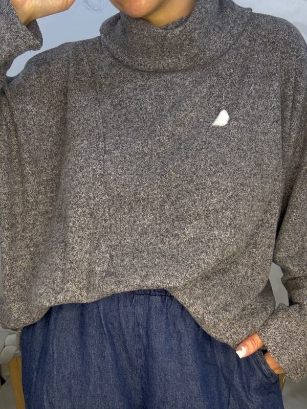 Sweater Antartida Gris - Image 7