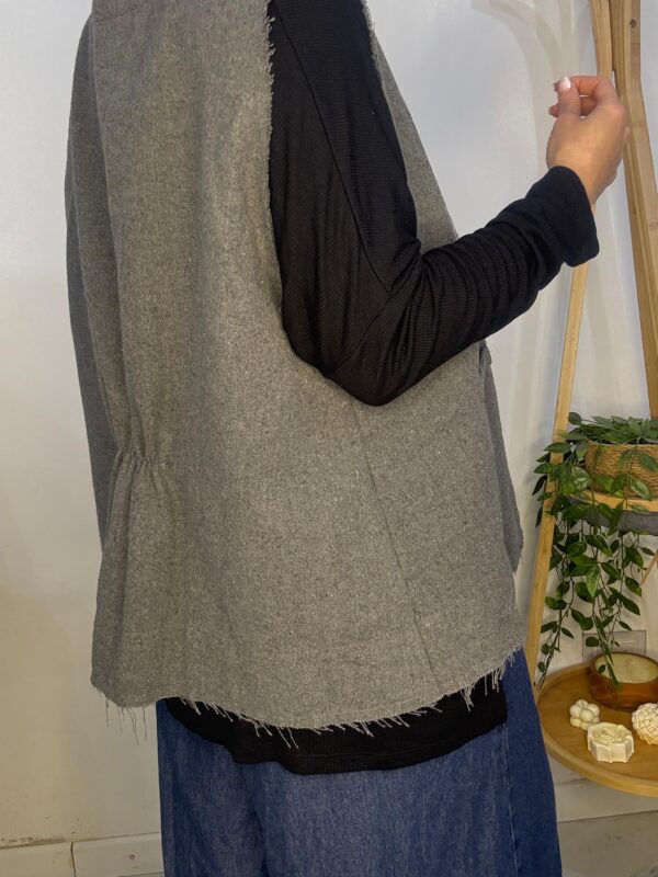 Chaleco Horizonte Pintado Gris •DESING• - Imagen 16