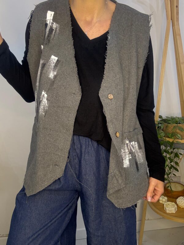 Chaleco Horizonte Pintado Gris •DESING• - Imagen 7