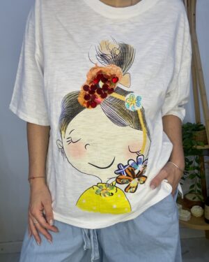 Reme Dubai nena amarillo